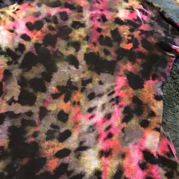 Top - Picture 4 of 4